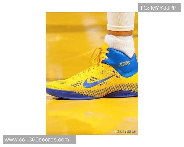 库里与安德玛解约后首选纪念GIGI的鞋款引发热议